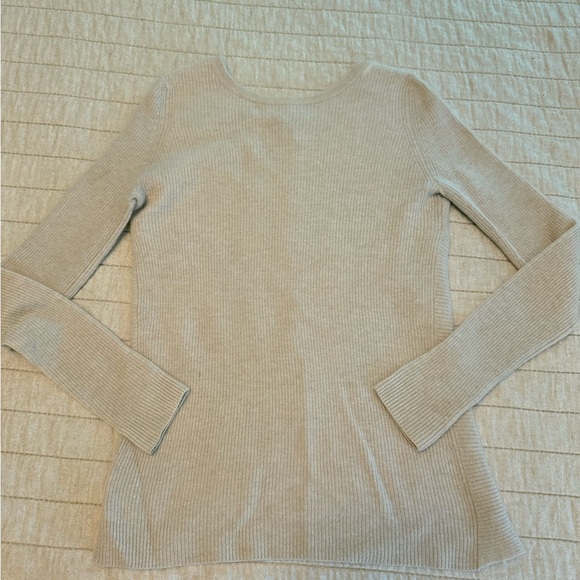 Autumn Cashmere Cream Knit Sweater - Picture 1 of 5